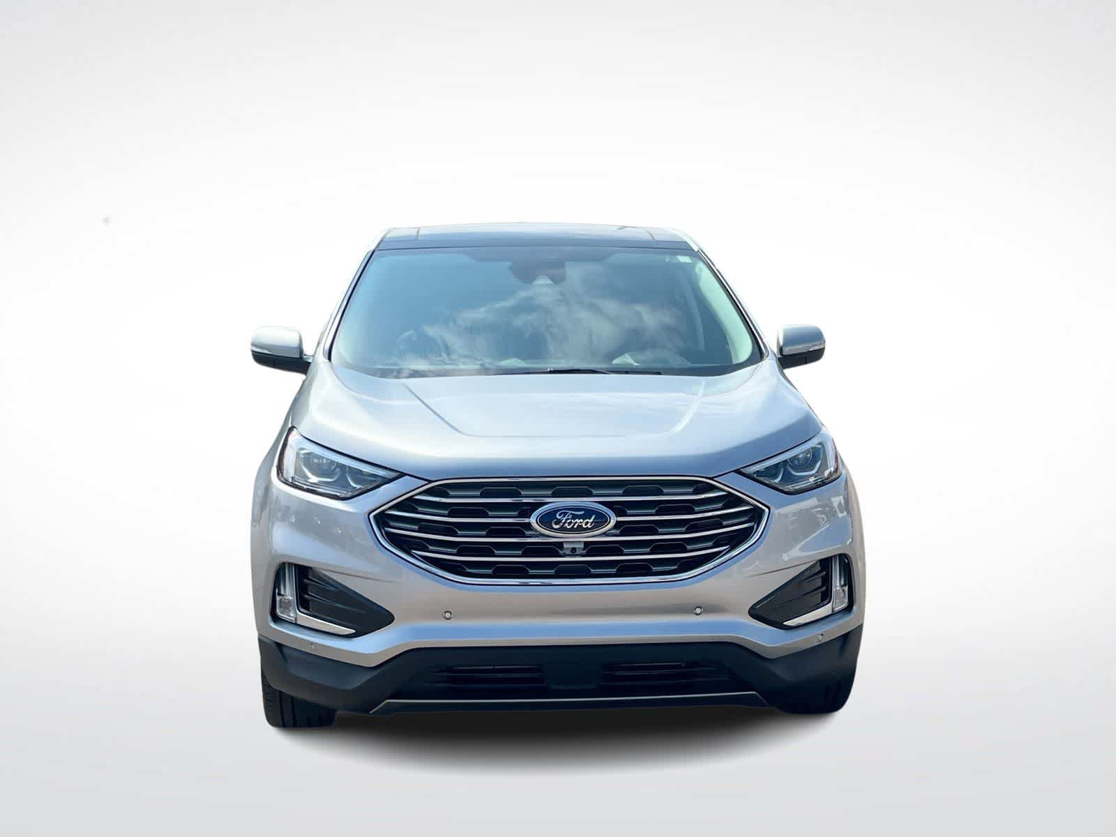 Certified 2024 Ford Edge Titanium w/ Equipment Group 301A AWD/4WD image 3