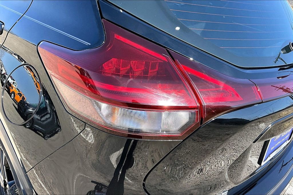 Used 2023 Nissan Kicks SV image 30