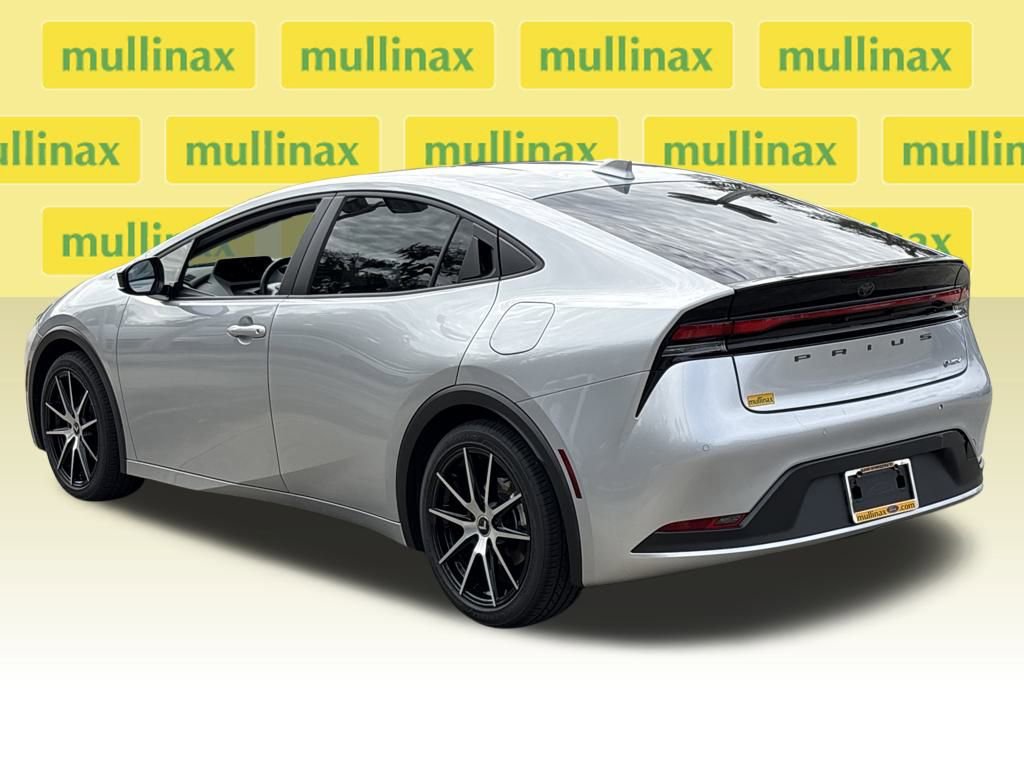 Used 2024 Toyota Prius Limited image 8