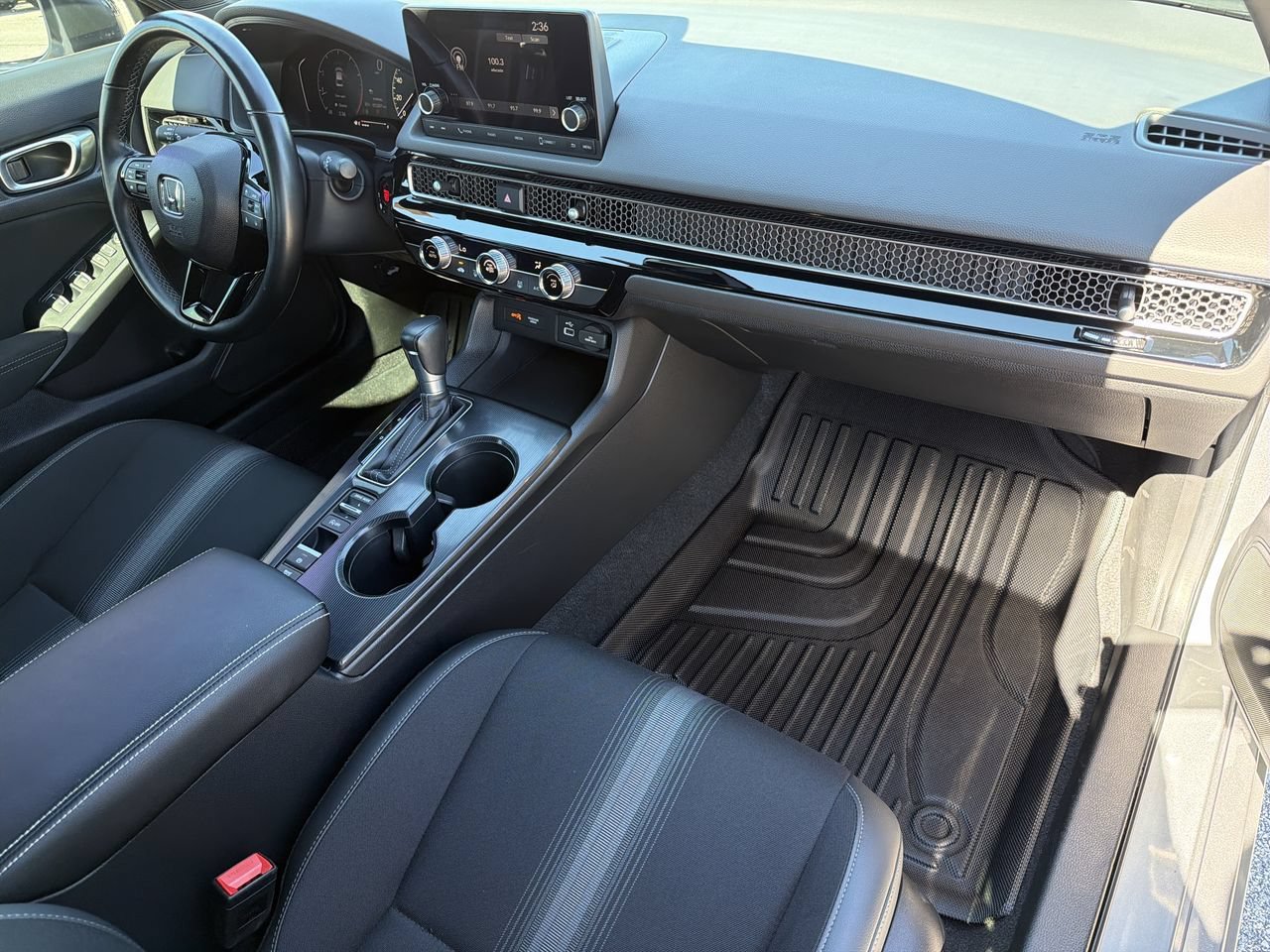 Used 2024 Honda Civic Sport image 11