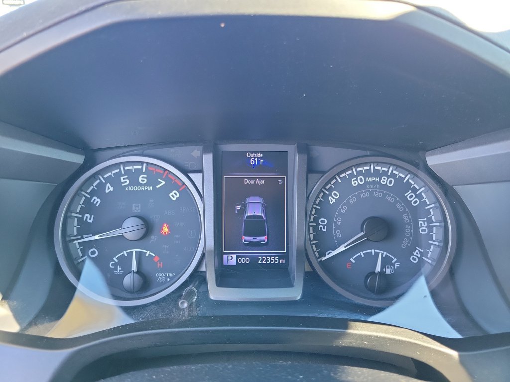 Used 2020 Toyota Tacoma TRD Sport AWD/4WD image 27