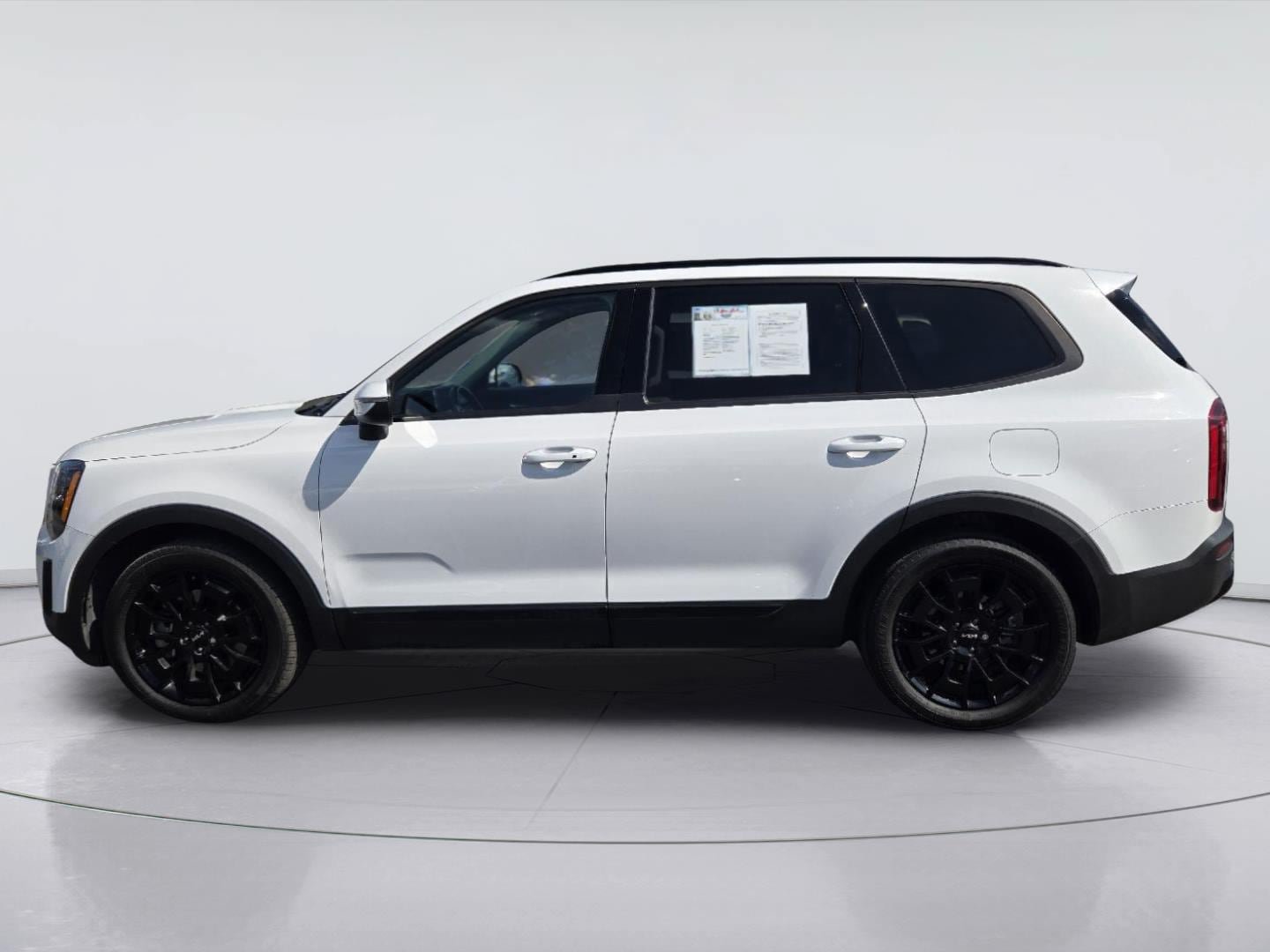 Used 2022 Kia Telluride EX w/ EX Premium Package AWD/4WD image 5