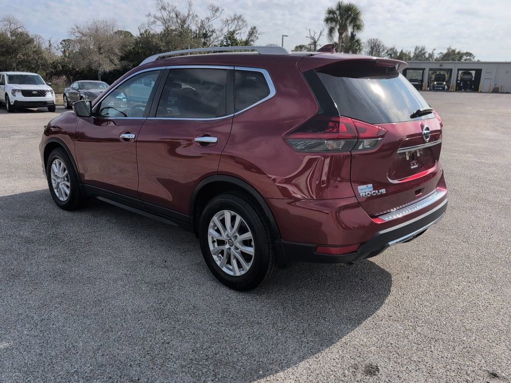 Used 2018 Nissan Rogue SV image 5
