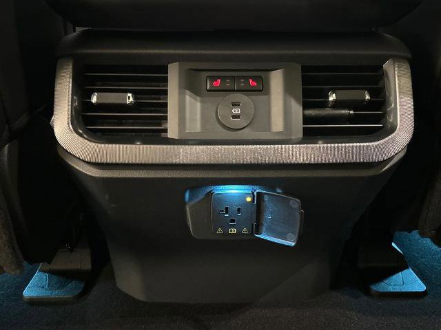 Certified 2025 Ford F150 Platinum w/ Equipment Group 702A High image 35