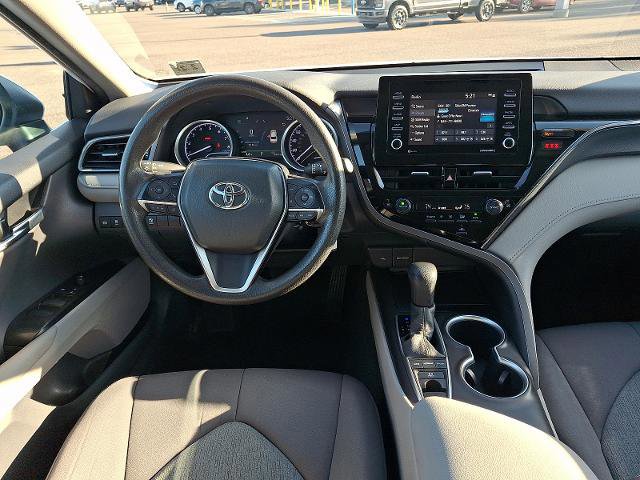 Used 2022 Toyota Camry LE image 11