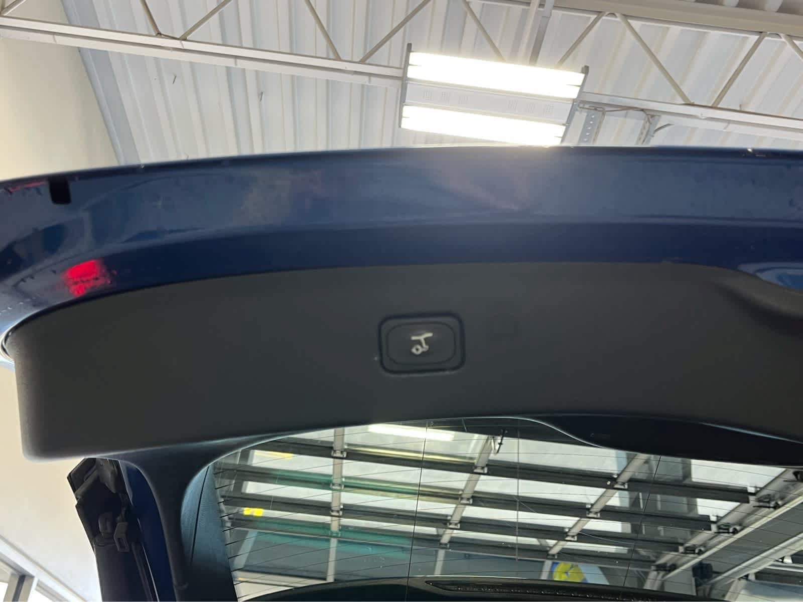 Certified 2022 Ford Edge Titanium AWD/4WD image 12