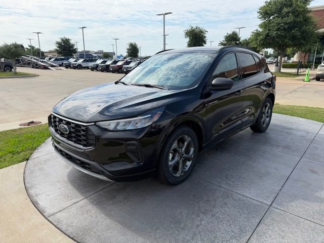 Certified 2024 Ford Escape ST-Line FWD image 3