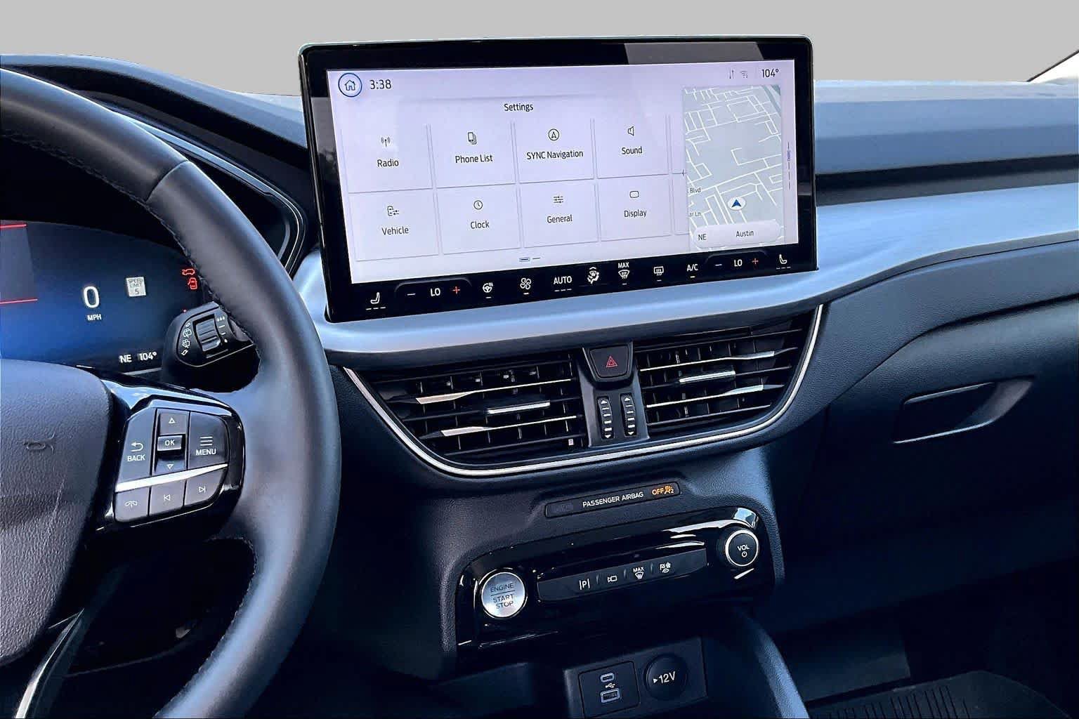 Certified 2023 Ford Escape SE w/ PHEV Premium Package FWD image 9