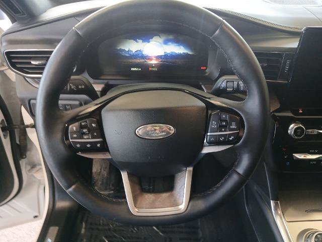 Certified 2022 Ford Explorer Platinum w/ Equipment Group 601A image 12