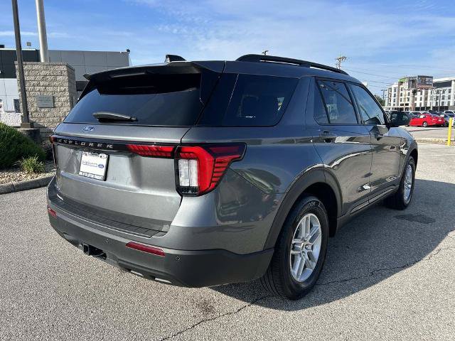 Certified 2026 Ford Explorer Active RWD image 4