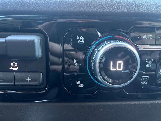 Used 2023 GMC Sierra 1500 SLT w/ SLT Premium Plus Package image 15