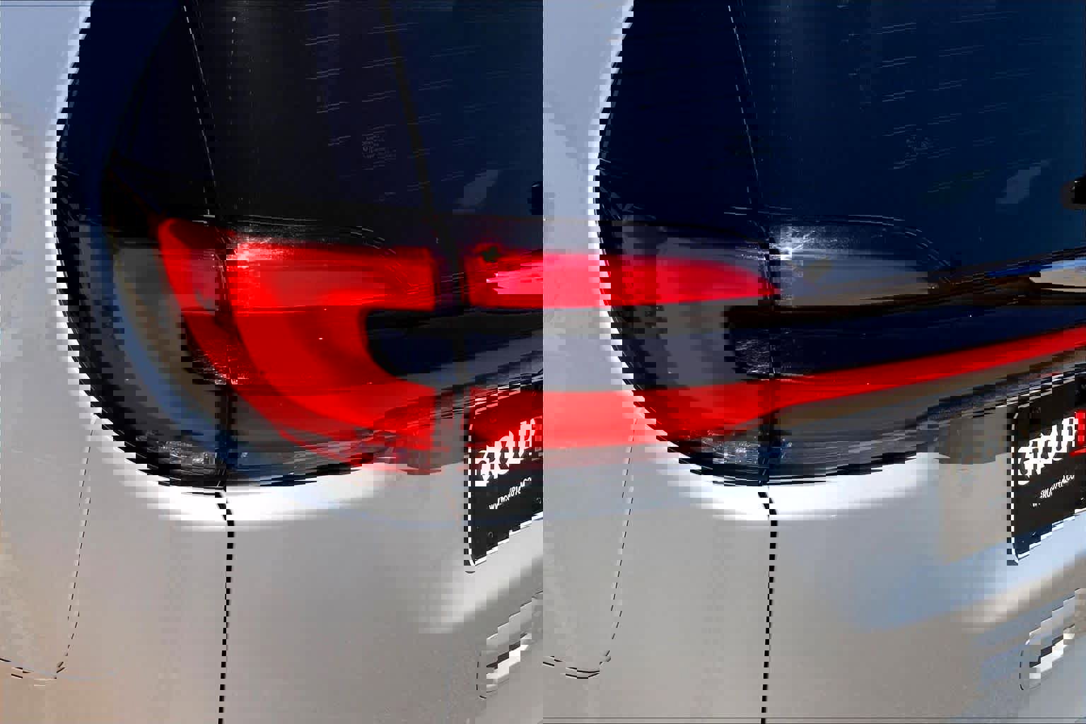 Used 2024 Chrysler Pacifica Touring-L image 29