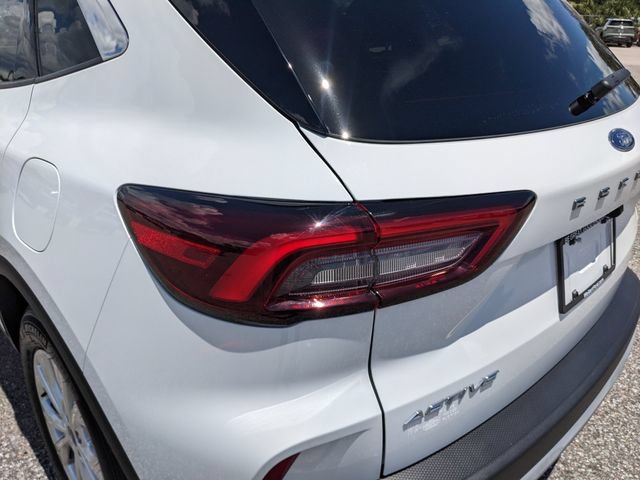 Certified 2024 Ford Escape Active FWD image 11
