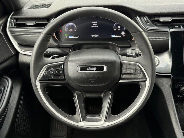 Used 2023 Jeep Grand Cherokee Altitude AWD/4WD image 26