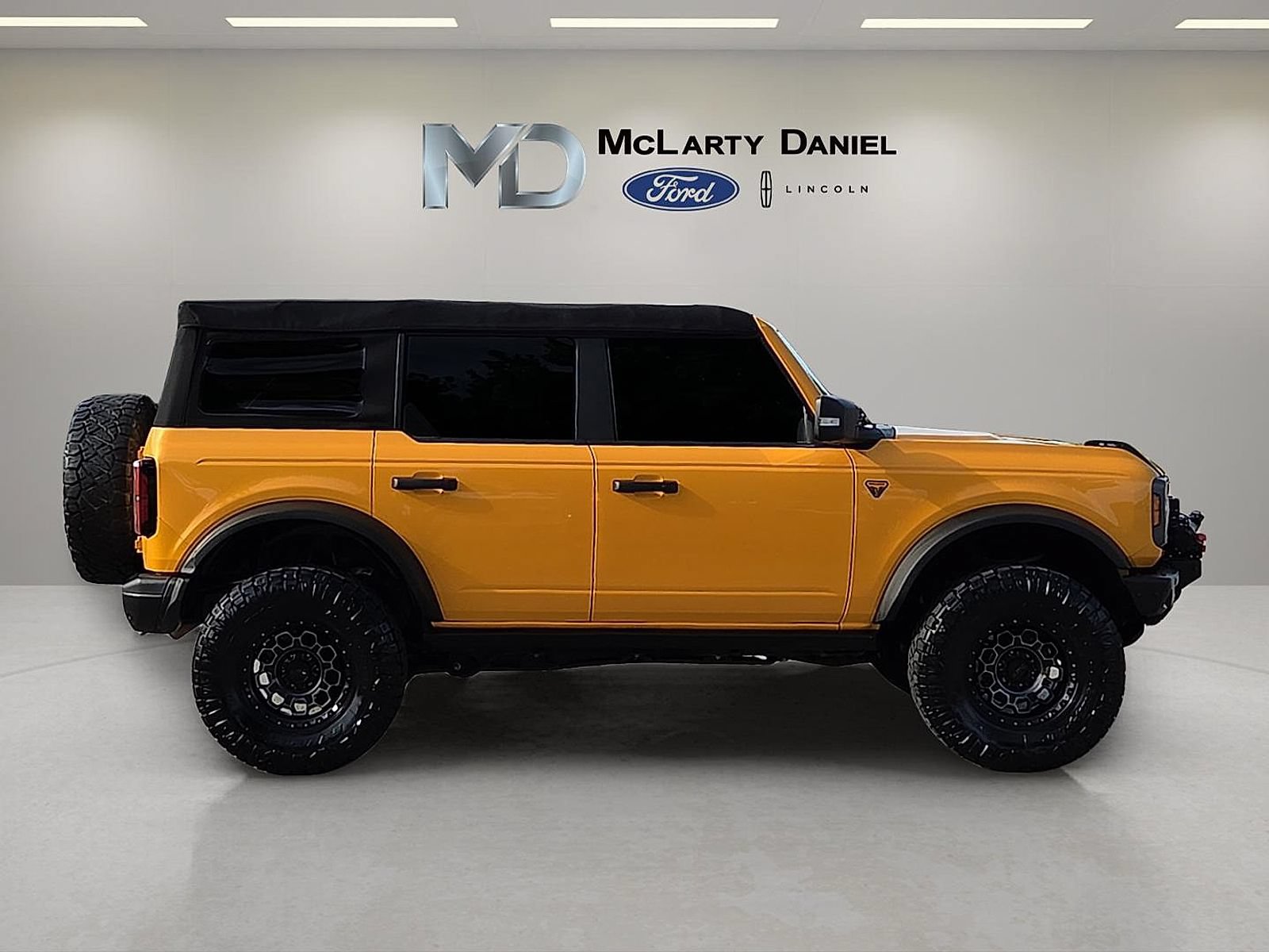 Certified 2021 Ford Bronco Badlands AWD/4WD image 6