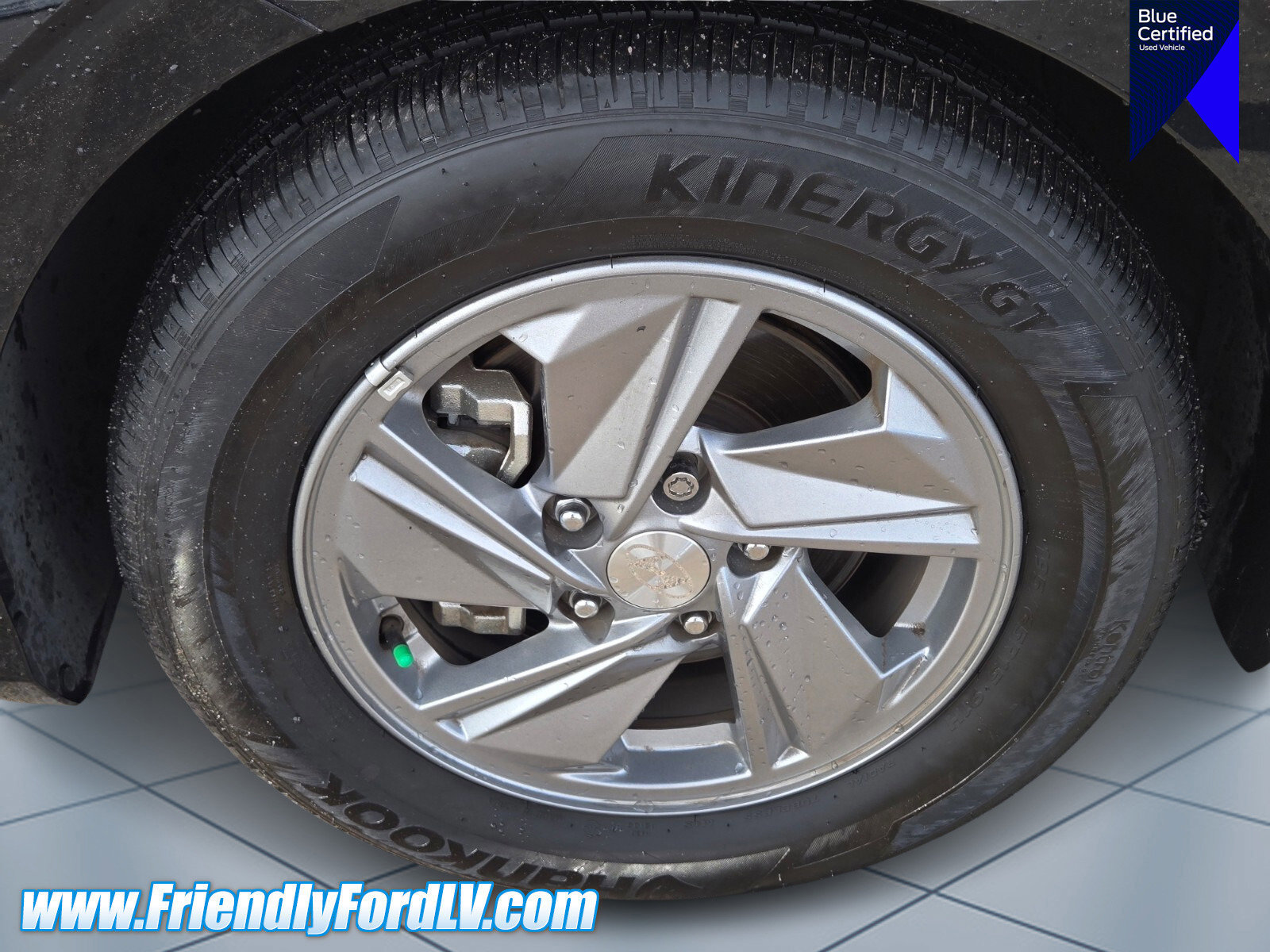 Used 2025 Hyundai Elantra SE image 9