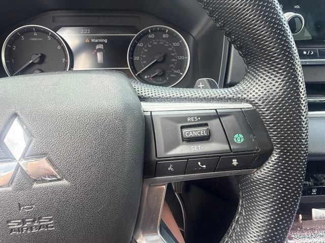 Used 2023 Mitsubishi Outlander SE FWD image 28