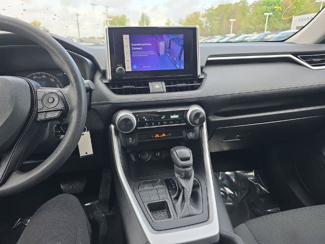 Used 2024 Toyota RAV4 LE AWD/4WD image 31