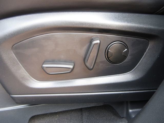 Certified 2025 Ford Explorer ST-Line w/ Premium Package image 13