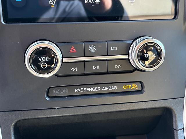 Certified 2024 Ford Edge SE image 14