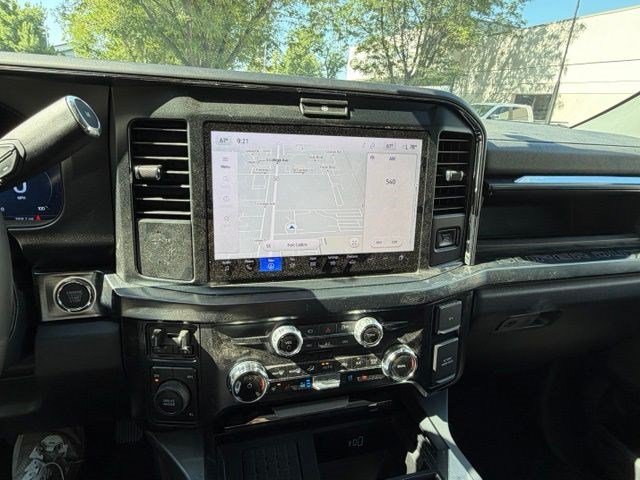 Certified 2025 Ford F250 Lariat AWD/4WD image 21