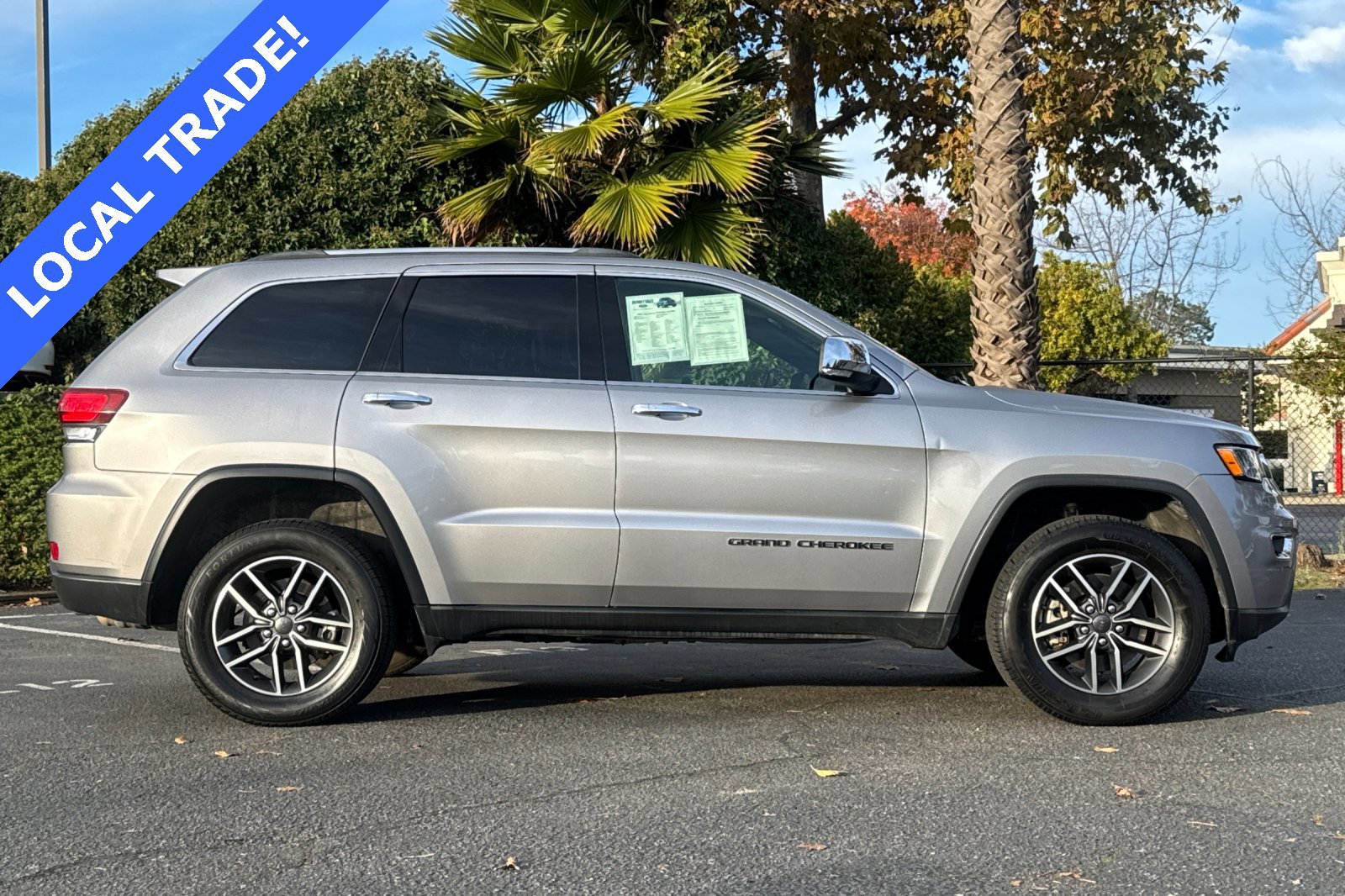 Used 2021 Jeep Grand Cherokee Limited w/ Luxury Group II image 6