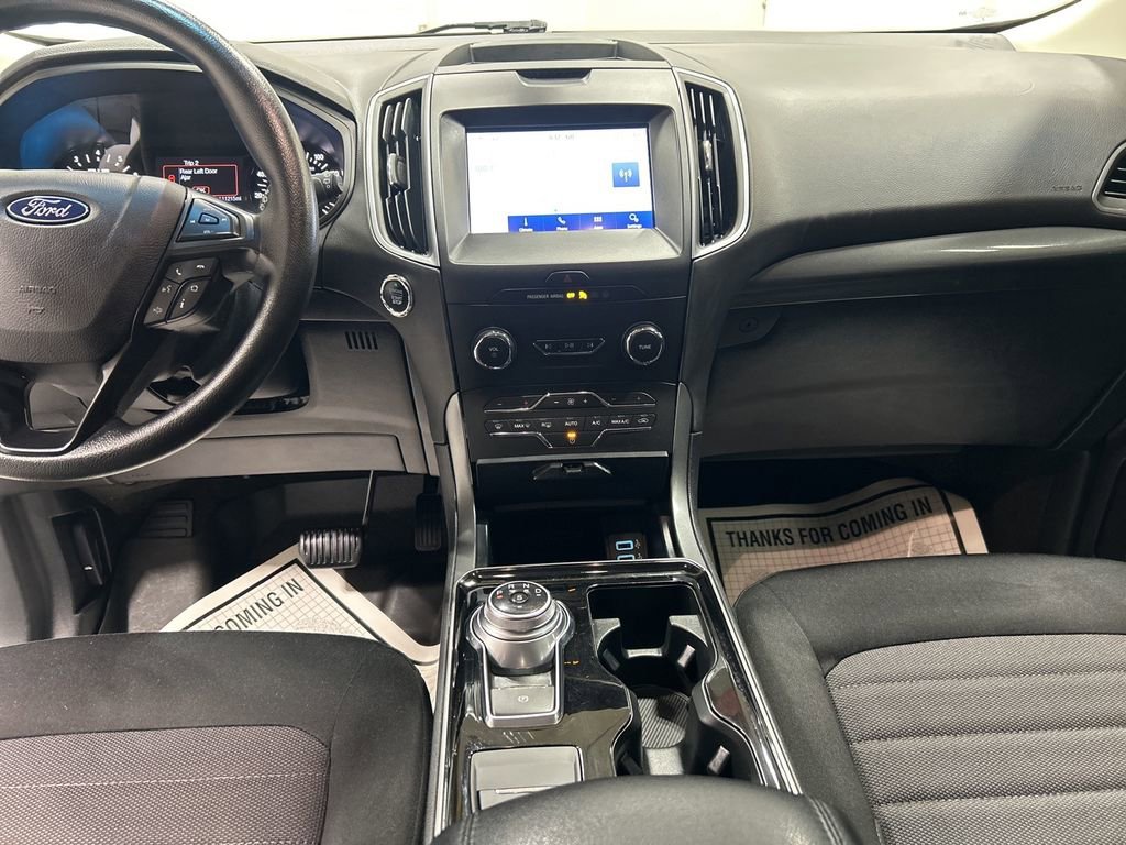 Certified 2020 Ford Edge SE image 29