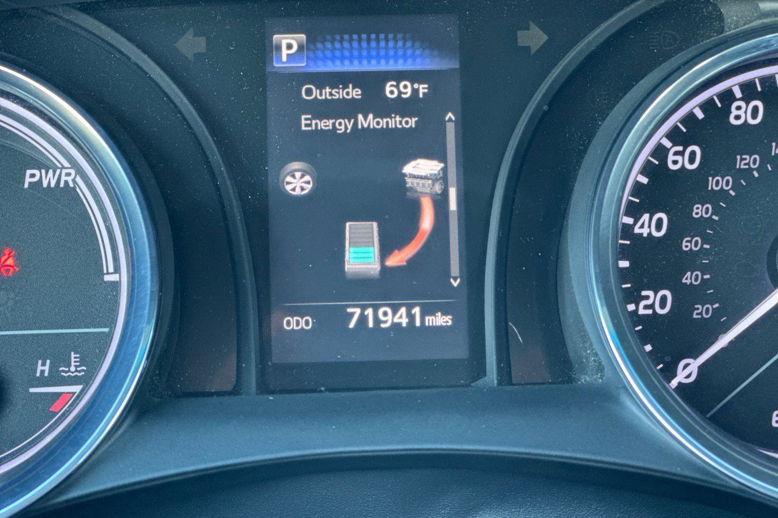 Used 2018 Toyota Camry SE image 22