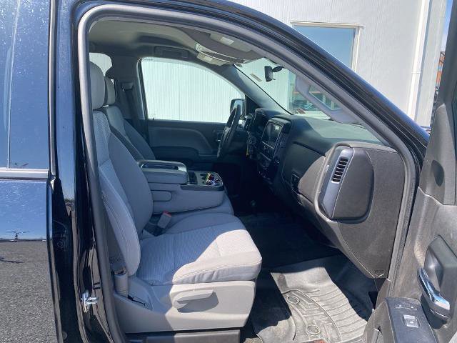 Used 2018 Chevrolet Silverado 1500 Custom w/ Custom Value Package image 16