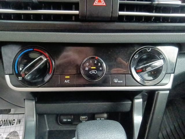 Used 2023 Kia Seltos LX image 23