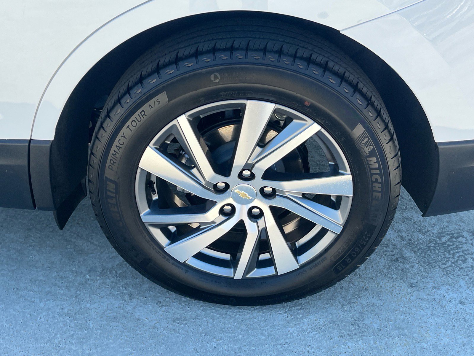Used 2023 Chevrolet Equinox LT AWD/4WD image 21