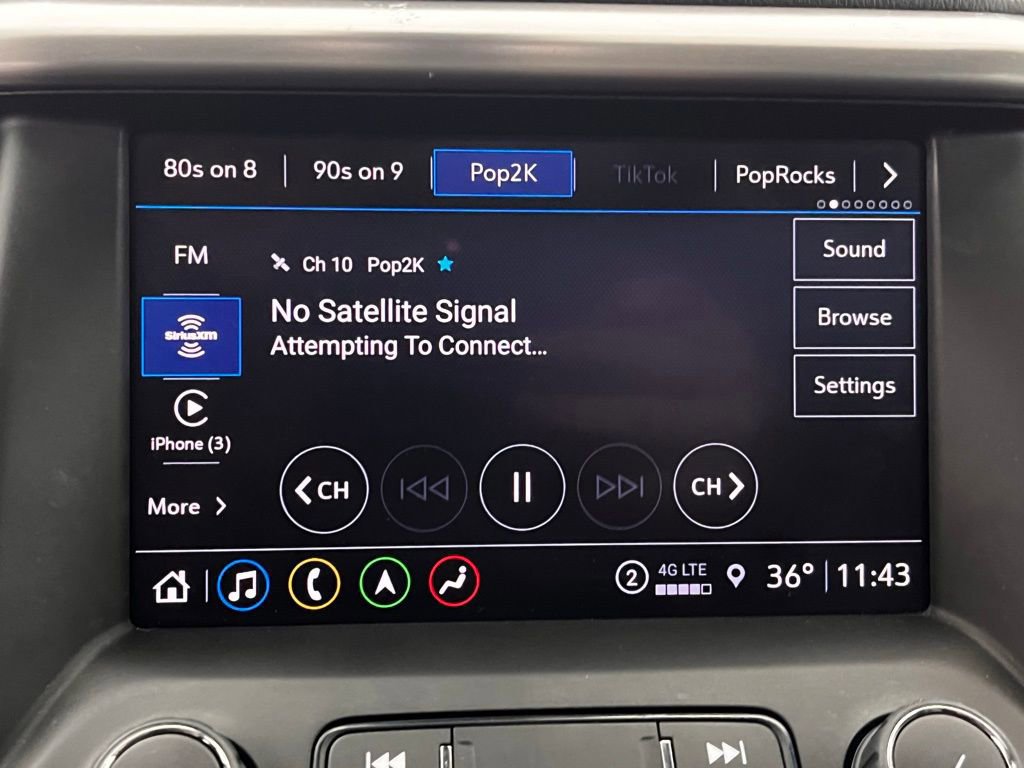 Used 2023 GMC Acadia AT4 w/ Preferred Package image 12