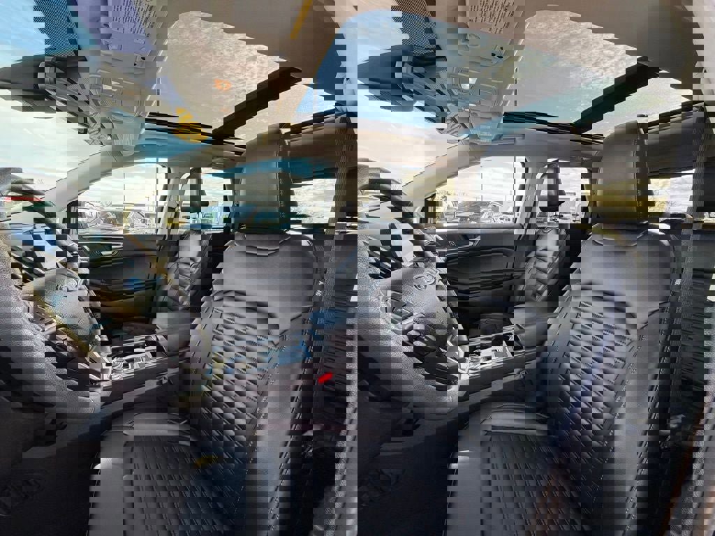 Certified 2024 Ford Edge SEL w/ Convenience Package image 10