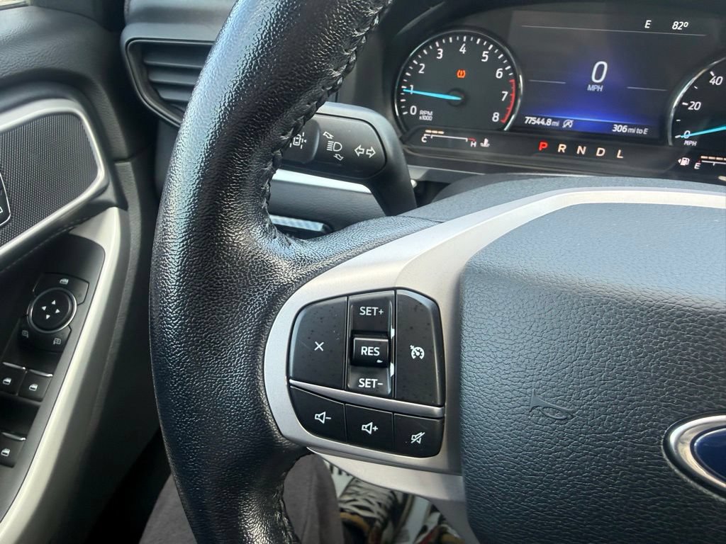 Certified 2021 Ford Explorer XLT RWD image 18