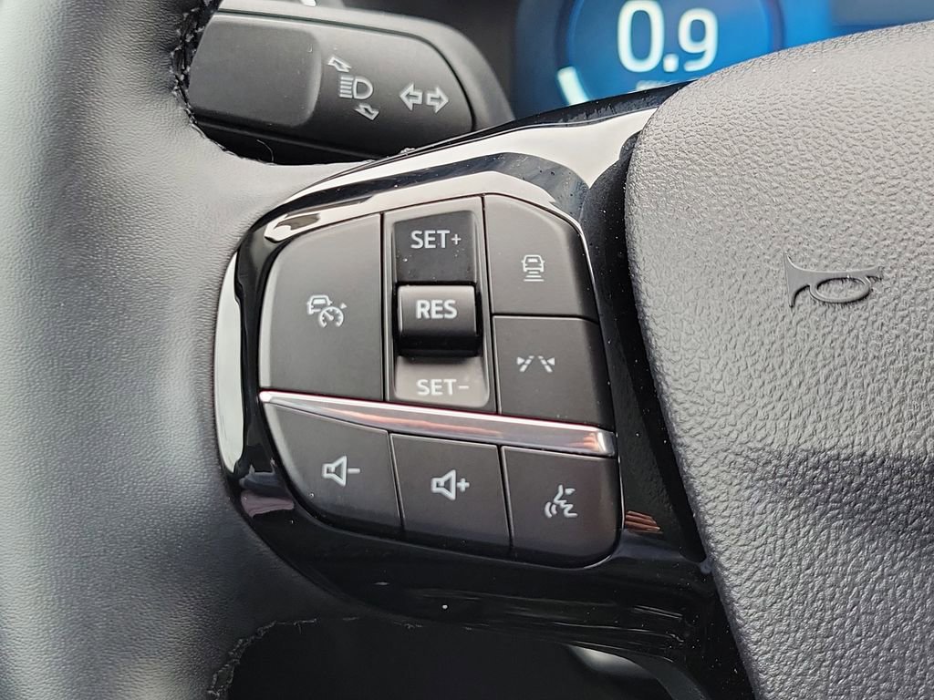 Certified 2025 Ford Escape Platinum image 13