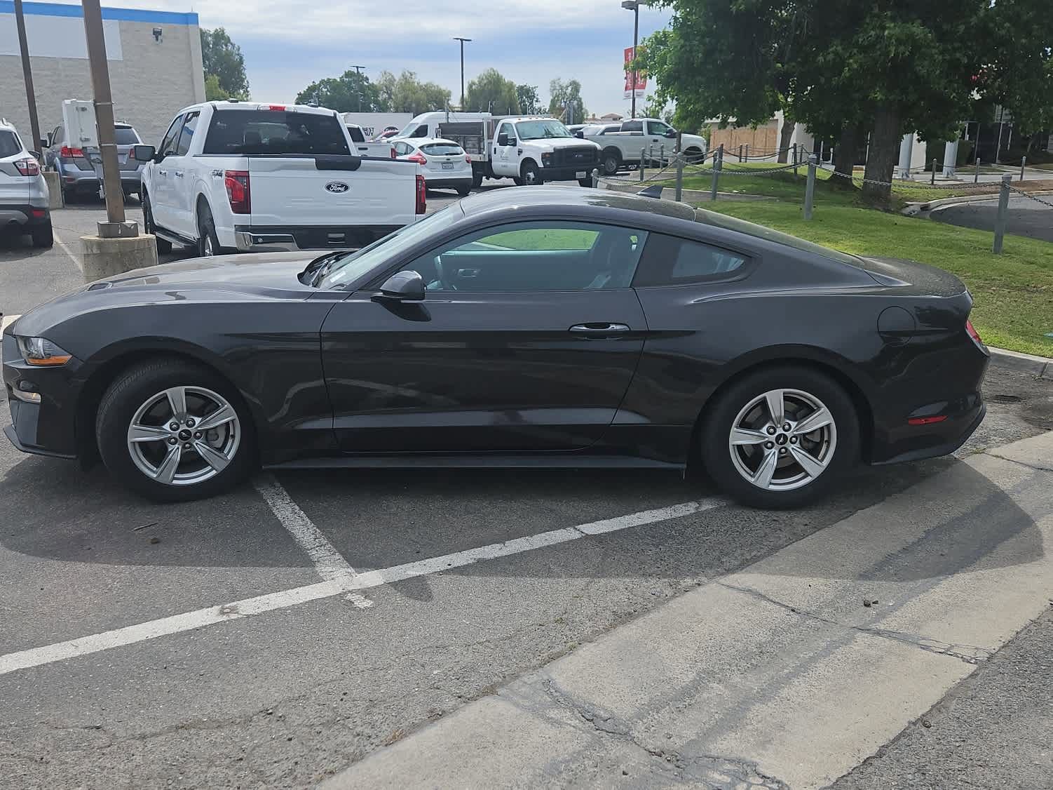 Certified 2023 Ford Mustang Coupe RWD image 5