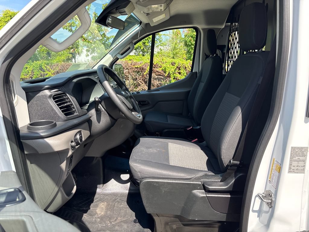 Certified 2025 Ford Transit 250 Low Roof w/ Exterior Upgrade Package RWD image 28
