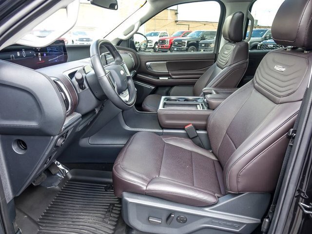 Certified 2025 Ford Expedition Platinum w/ Platinum Ultimate Package AWD/4WD image 13