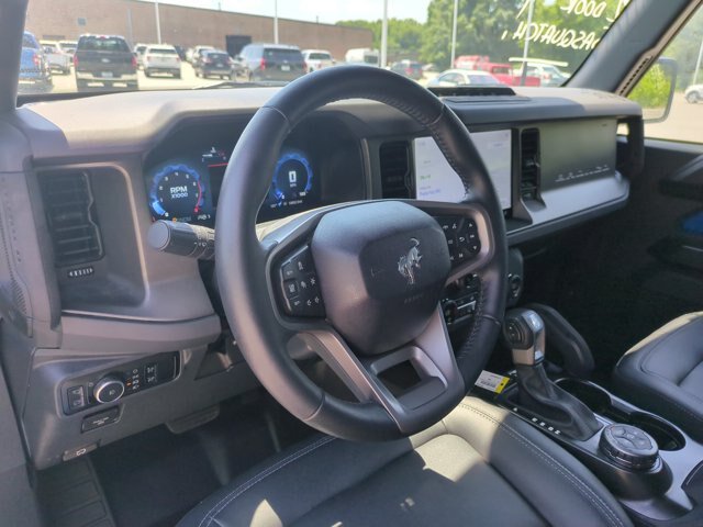 Certified 2025 Ford Bronco Badlands AWD/4WD image 17