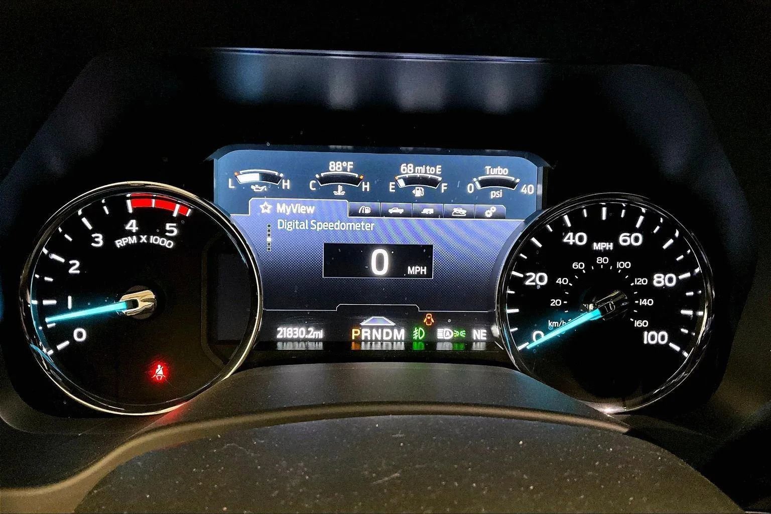 Certified 2022 Ford F450 Platinum w/ FX4 Off-Road Package image 19