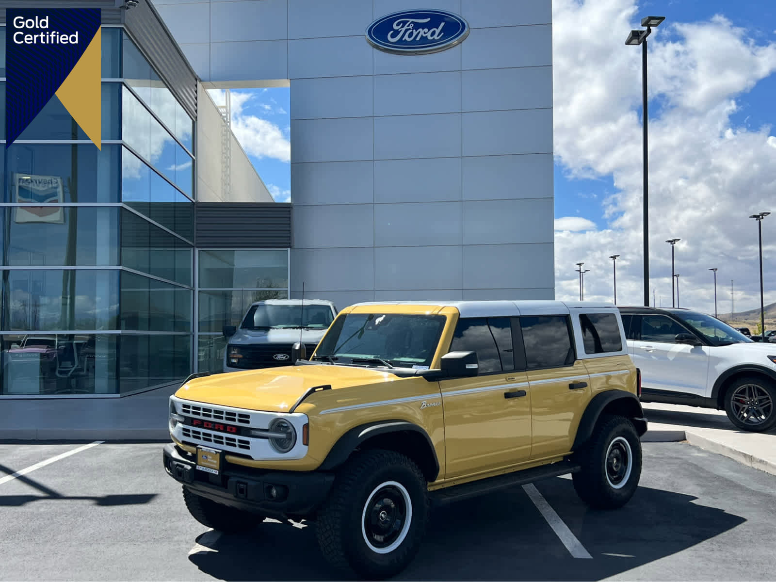 Certified 2023 Ford Bronco Heritage Edition image 1
