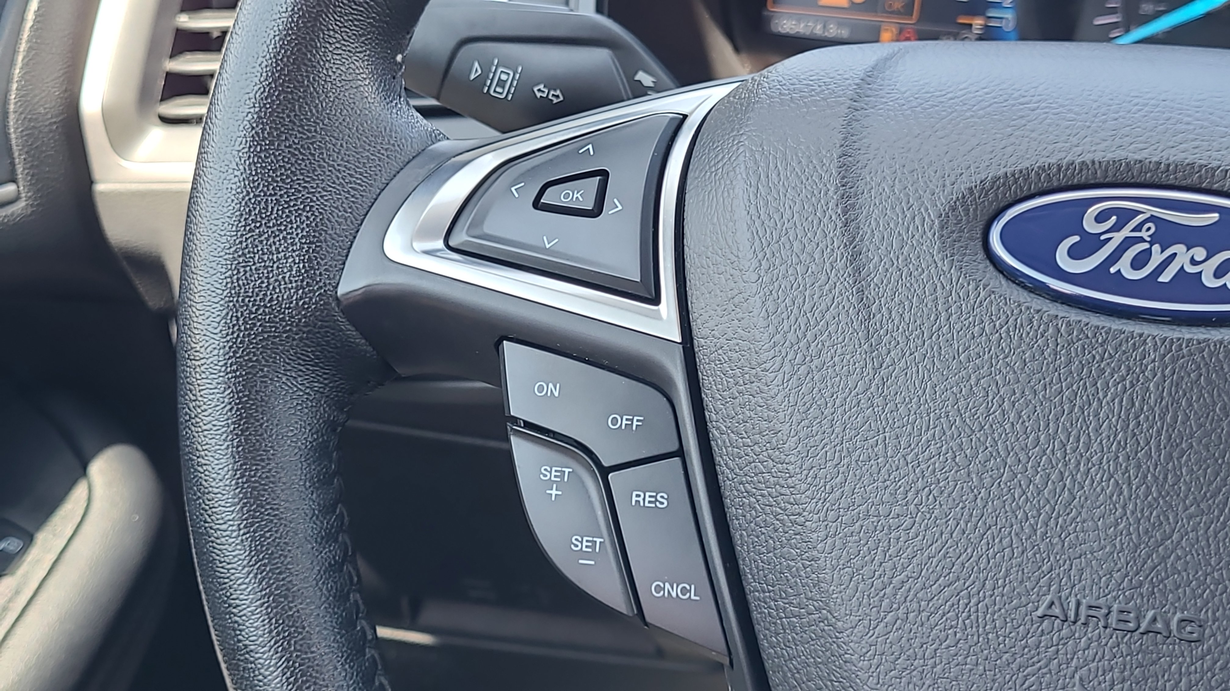 Certified 2022 Ford Edge SEL w/ Convenience Package AWD/4WD image 12