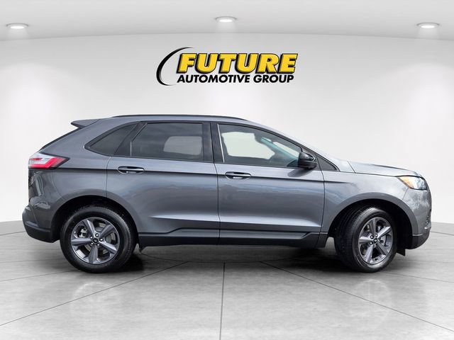 Certified 2024 Ford Edge SEL w/ Sport Appearance Package image 2