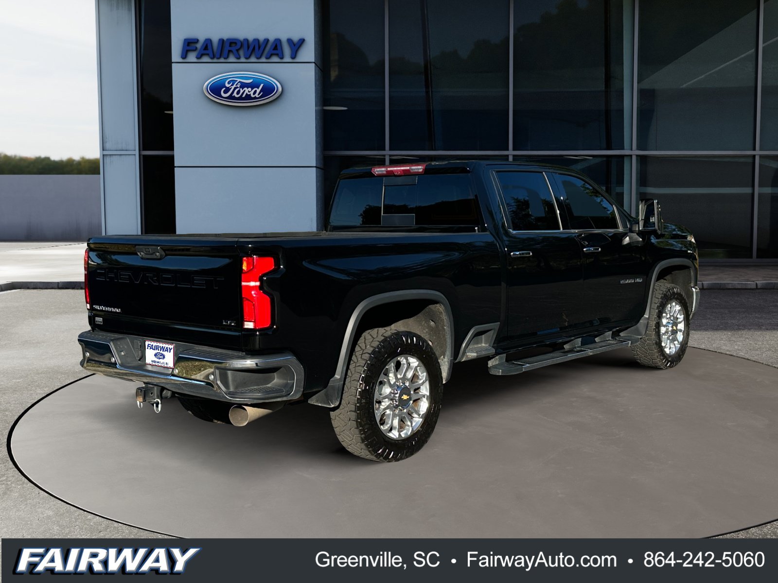 Used 2025 Chevrolet Silverado 2500 LTZ w/ LTZ Plus Package AWD/4WD image 7
