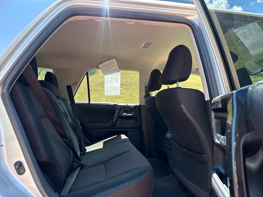 Used 2022 Toyota 4Runner TRD Off-Road AWD/4WD image 25