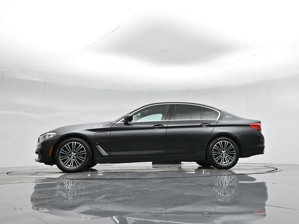 Used 2019 BMW 530e w/ Convenience Package image 8