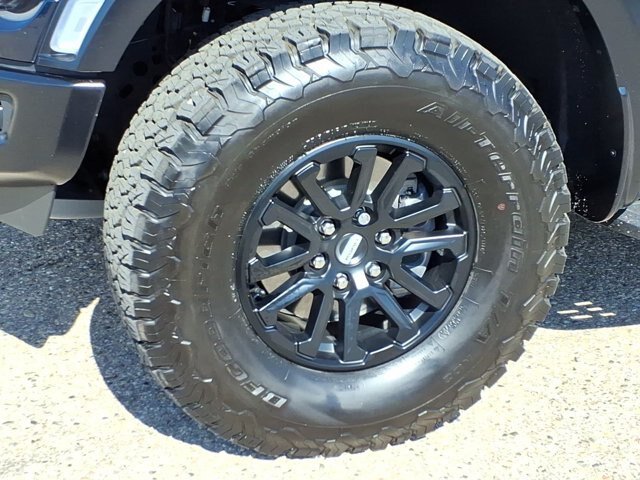 Certified 2025 Ford F150 Raptor AWD/4WD image 29