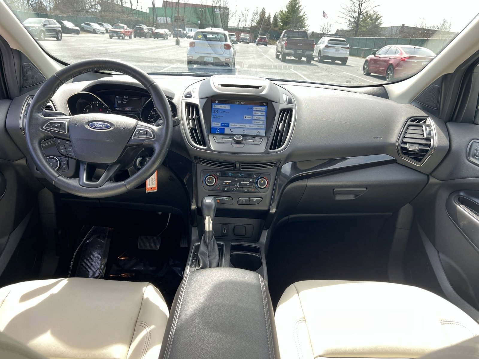 Certified 2018 Ford Escape SEL w/ SEL Sport Appearance Package image 22
