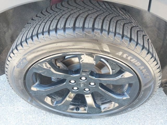 Certified 2022 Ford Explorer ST-Line image 11