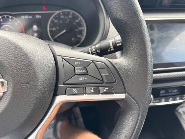 Used 2019 Nissan Kicks SV FWD image 19